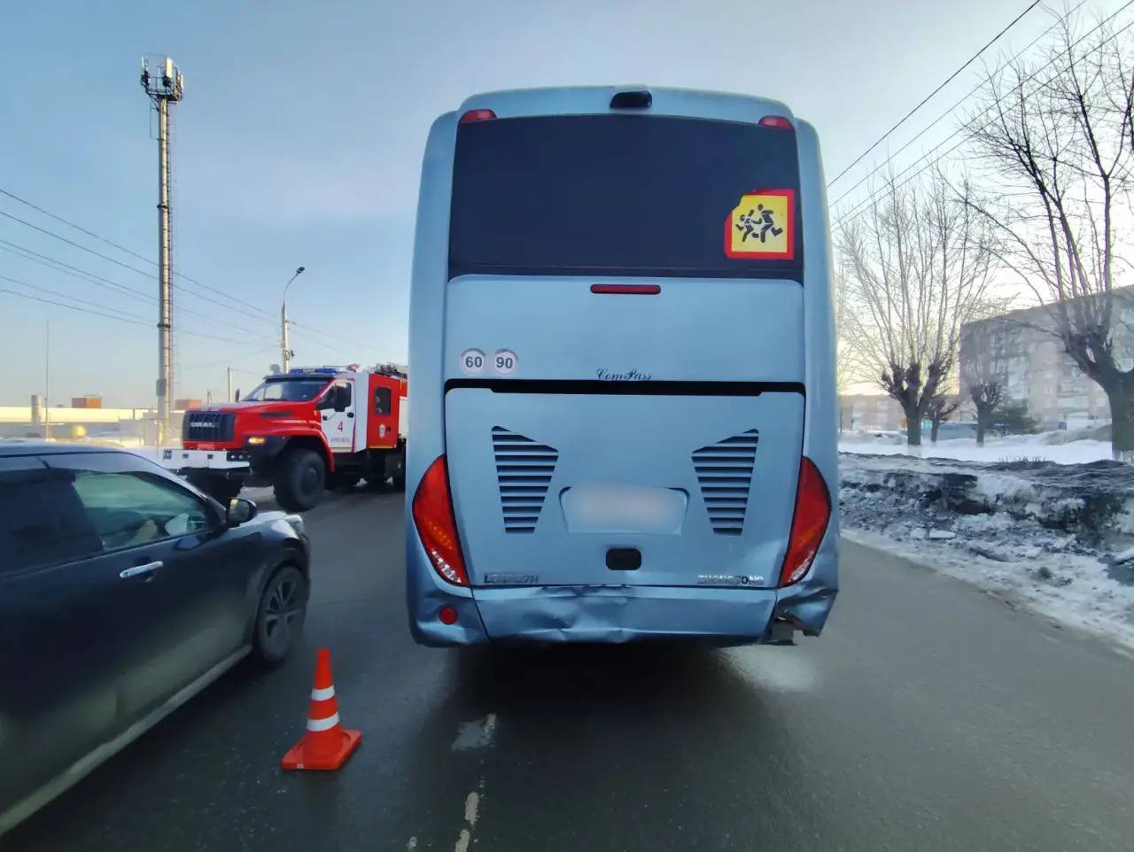 20 марта 2026 года около 07 часов 35 минут напротив дома №42А по ул. Автозаводская г. Ижевска 48 – летний мужчина-водитель маршрутного автобуса «Луидор», не соблюдал безопасную дистанцию и совершил столкновение с впереди... 20 марта 2026 года около 07 часов 35 минут напротив дома №42А по ул. Автозаводская г. Ижевска 48 – летний мужчина-водитель маршрутного автобуса «Луидор», не соблюдал безопасную дистанцию и совершил столкновение с впереди...