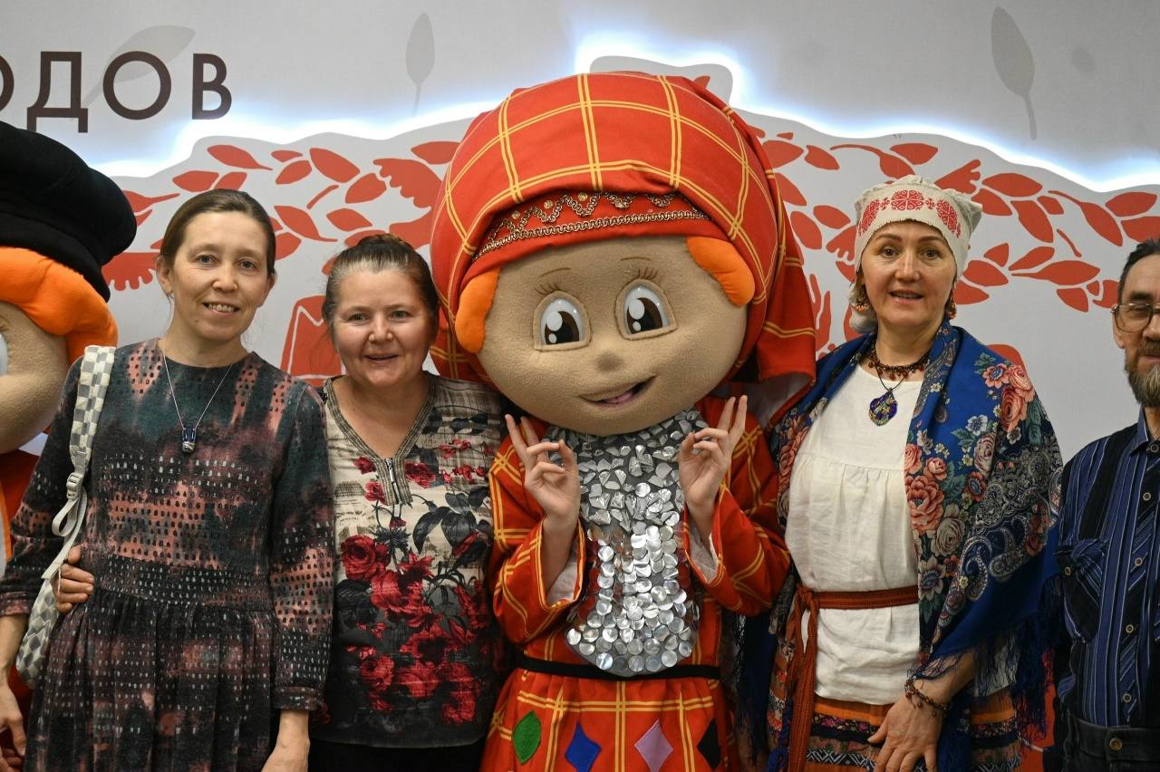Многонациональный Семейный день «Удмуртия - наш общий дом» (0+): праздник традиций и культурного многообразия