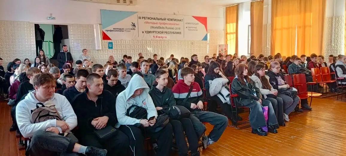 С наступлением весны — внимание к мотобезопасности С наступлением весны — внимание к мотобезопасности