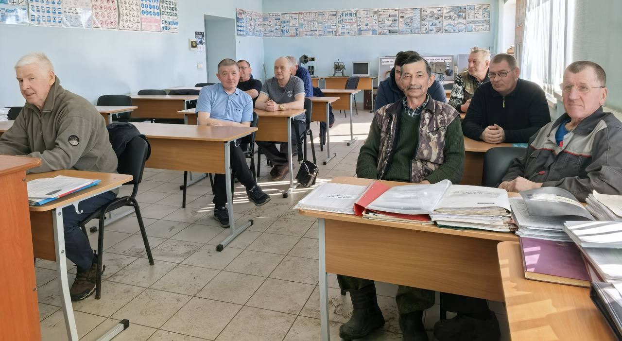 Сотрудники Госавтоинспекции провели рабочую встречу с перевозчиками Сотрудники Госавтоинспекции провели рабочую встречу с перевозчиками