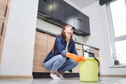 Как справиться с затоплением квартиры: подробный план действий