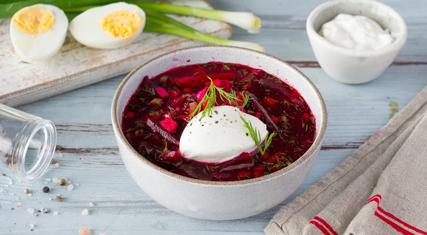Холодный борщ со свеклой: освежающий вкус лета в каждой тарелке