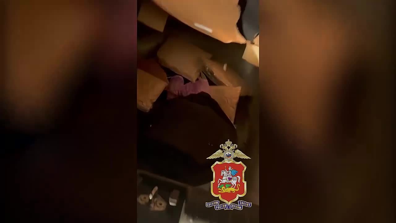 В подмосковном Солнечногорске полицейские пресекли попытку уроженца Удмуртии сбыть 5 кг наркотика