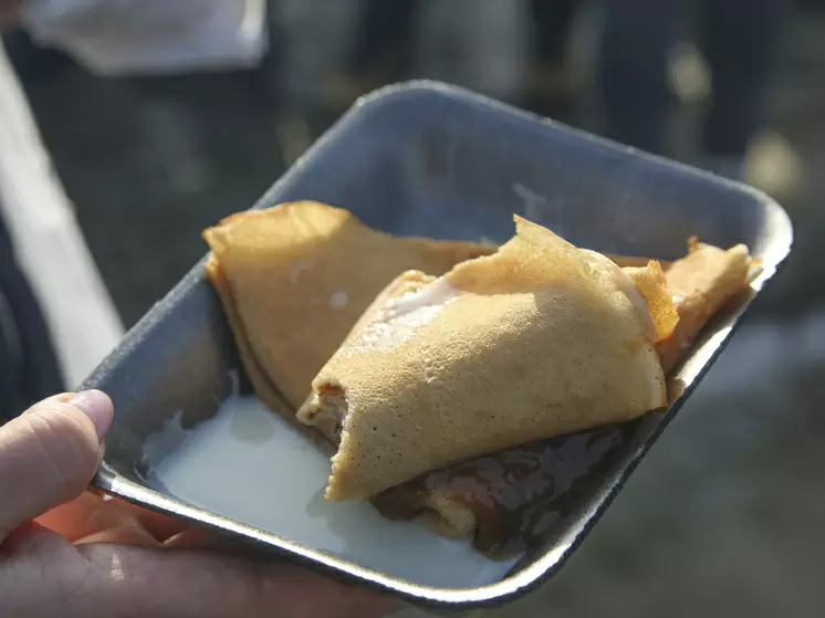 Забавы и угощения второго дня Масленицы: времени для наслаждения