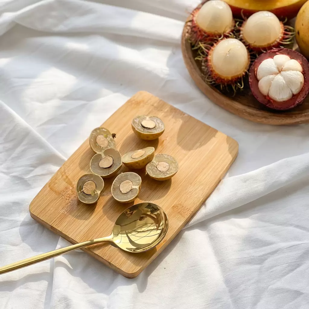 Лонган: Тропический фрукт, который помогает худеть