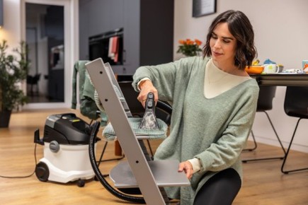 Чистка диванов и кресел: вернем им новую жизнь