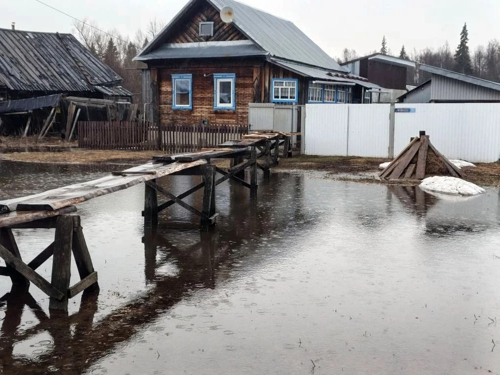 Уровень воды начал снижаться, сообщил глава Малопургинского района УР Александр Деев, отчитываясь о мониторинге половодья