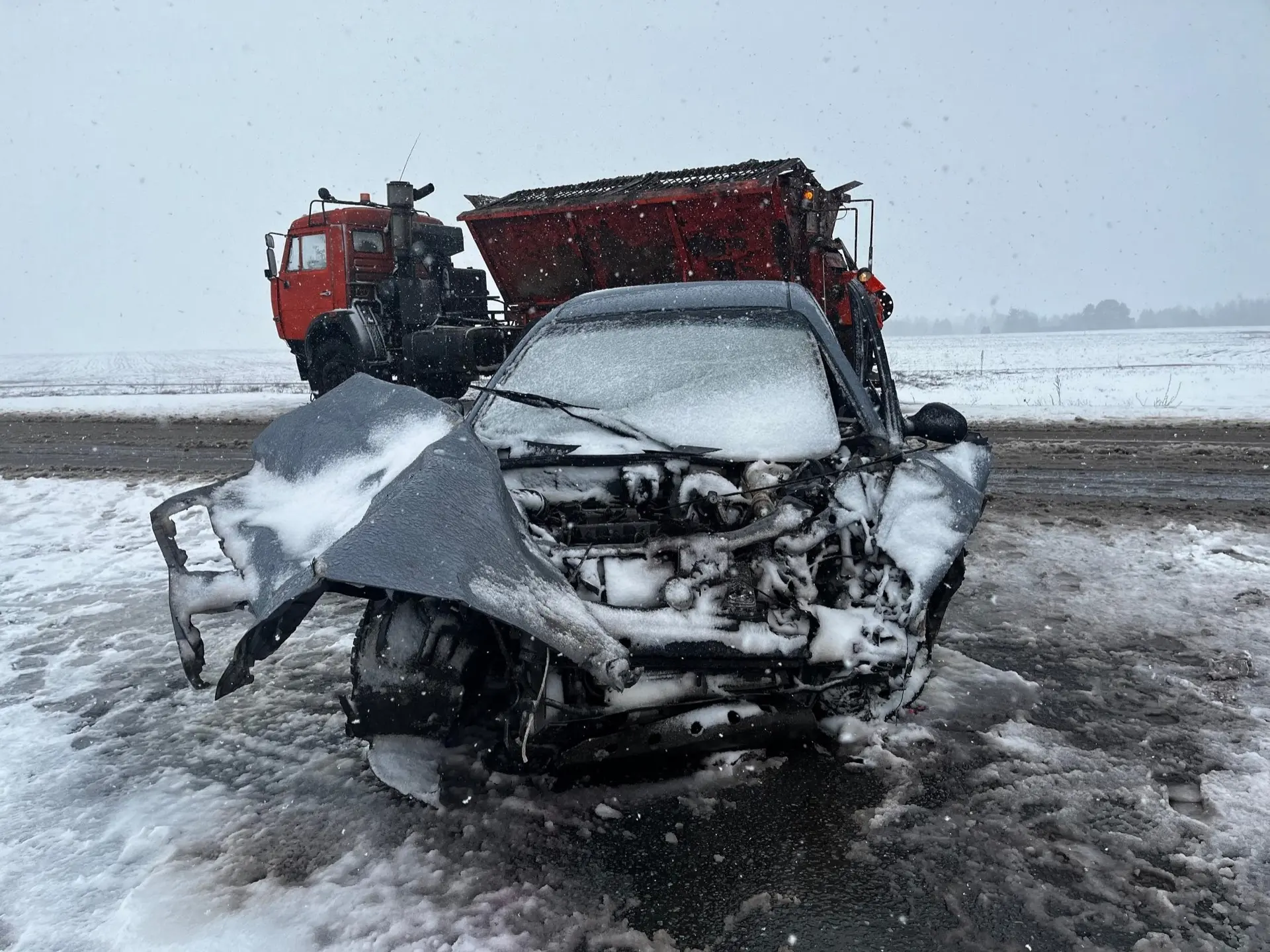 Не справился с управлением - выезд на встречную полосу – столкновение - реанимация Не справился с управлением - выезд на встречную полосу – столкновение - реанимация
