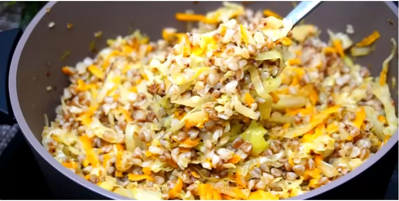 Гречневая каша с капустой: любимый рецепт множества семей