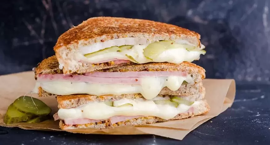 Как приготовить идеальный кубинский сэндвич: секреты домашнего шефа
