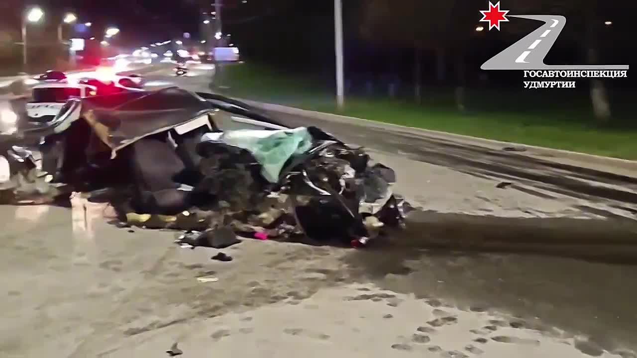 В Ижевске произошло ДТП с участием нетрезвого водителя, его пассажир госпитализирован в тяжёлом состоянии