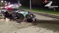 Автомобиль «Пежо» врезался в световую опору на улице Кирова в Ижевске: водитель и пассажир пострадали