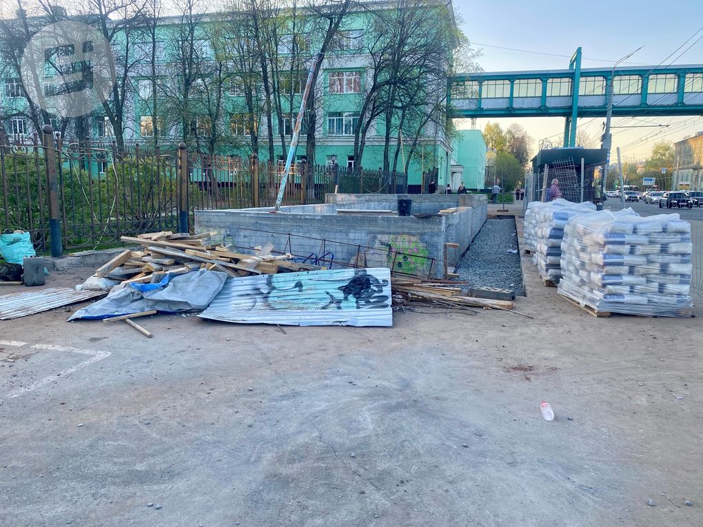 «Растёт подвальчик». В Ижевске рядом с УдГУ продолжается капремонт подземного пешеходного перехода «Растёт подвальчик». В Ижевске рядом с УдГУ продолжается капремонт подземного пешеходного перехода