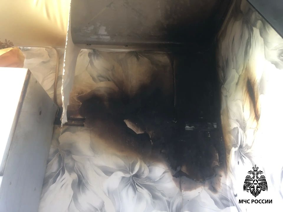 Подсветка на кухне чуть не сожгла квартиру в Ижевске Подсветка на кухне чуть не сожгла квартиру в Ижевске
