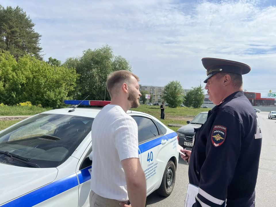 Госавтоинспекция и Федеральная служба судебных приставов Удмуртии провели совместный рейд Госавтоинспекция и Федеральная служба судебных приставов Удмуртии провели совместный рейд