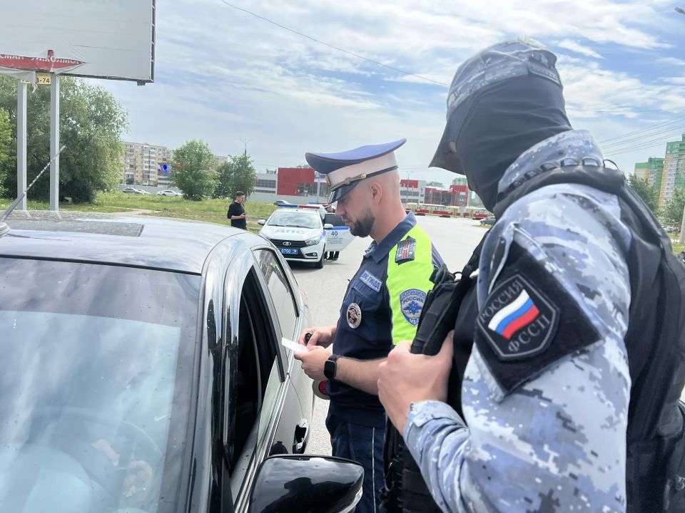 Госавтоинспекция и Федеральная служба судебных приставов Удмуртии провели совместный рейд Госавтоинспекция и Федеральная служба судебных приставов Удмуртии провели совместный рейд