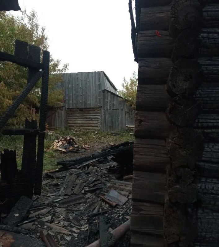 Водитель отдельного поста в селе Бемыж заметил пожар из окна подразделения Водитель отдельного поста в селе Бемыж заметил пожар из окна подразделения