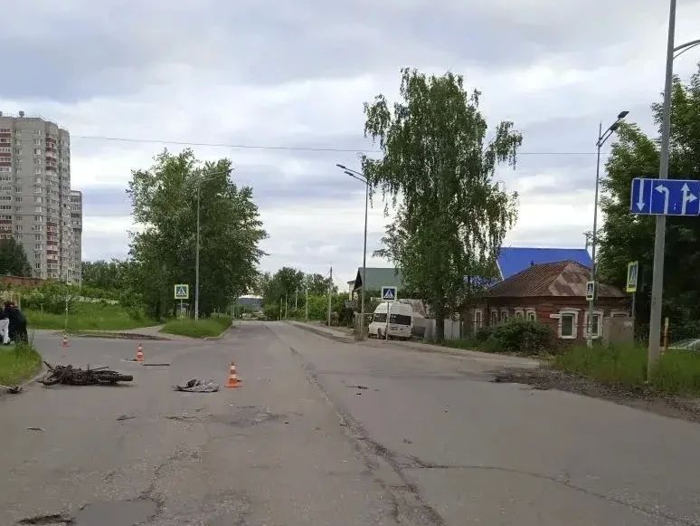 В г. Ижевске в дорожной аварии пострадал несовершеннолетний водитель питбайка В г. Ижевске в дорожной аварии пострадал несовершеннолетний водитель питбайка