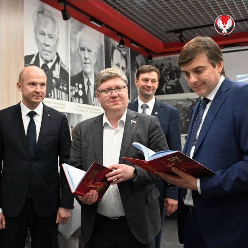 То, что придумают и опробуют в Глазове — через пару лет может появиться в школах, колледжах и университетах по всей стране То, что придумают и опробуют в Глазове — через пару лет может появиться в школах, колледжах и университетах по всей стране