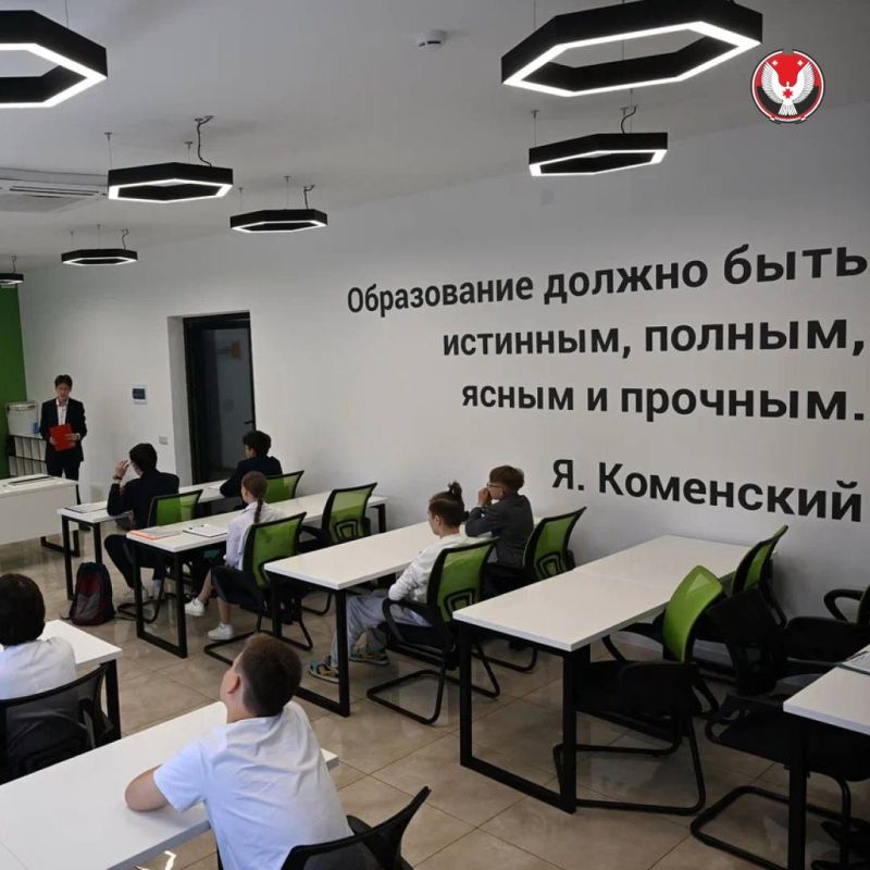 То, что придумают и опробуют в Глазове — через пару лет может появиться в школах, колледжах и университетах по всей стране То, что придумают и опробуют в Глазове — через пару лет может появиться в школах, колледжах и университетах по всей стране