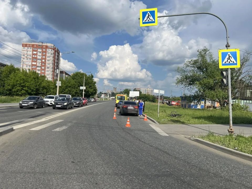 За прошедшие выходные сразу два несовершеннолетних велосипедиста оказались под колесами авто на пешеходных переходах За прошедшие выходные сразу два несовершеннолетних велосипедиста оказались под колесами авто на пешеходных переходах