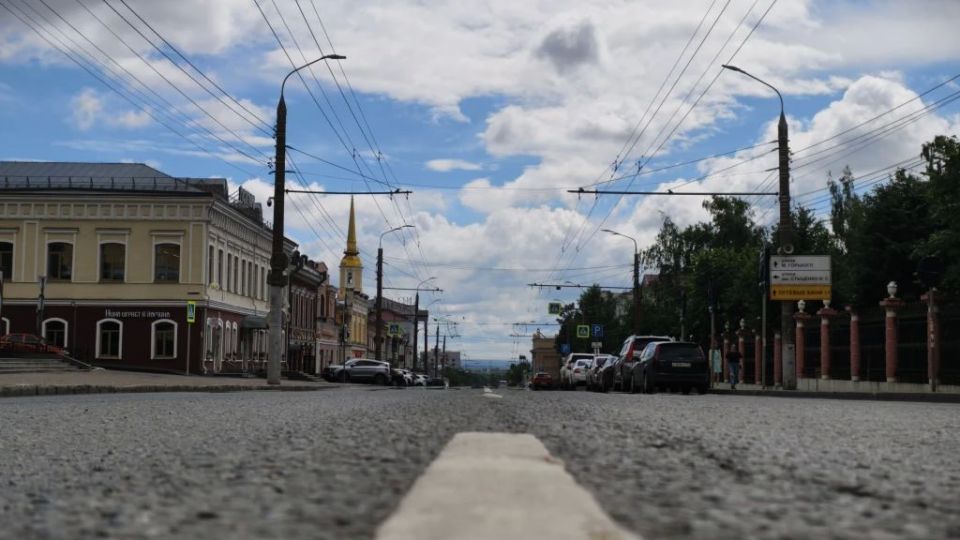 Редкий ракурс улицы Горького в это время суток