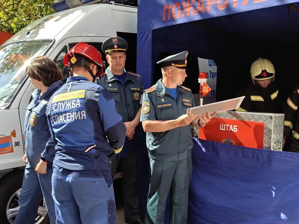 В Удмуртии завершён практический этап командно-штабных учений В Удмуртии завершён практический этап командно-штабных учений