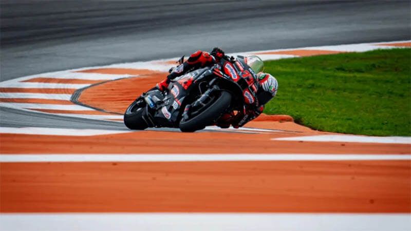 Дубль «Aprilia» в Валенсии