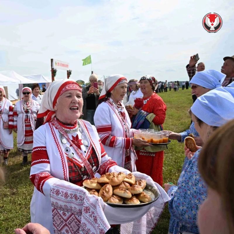 Ваньмыз мед удалтоз - Пусть всё уродится! Ваньмыз мед удалтоз - Пусть всё уродится!