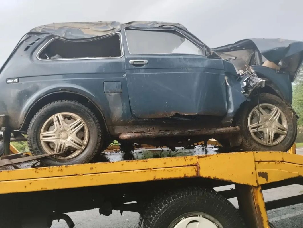 В Ярском районе погиб водитель легкового автомобиля В Ярском районе погиб водитель легкового автомобиля