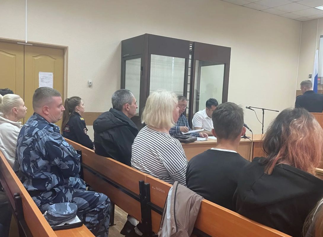 В Удмуртии подростки, состоящие на профилактическом учете, стали участниками антинаркотического проекта «Реалии закона» В Удмуртии подростки, состоящие на профилактическом учете, стали участниками антинаркотического проекта «Реалии закона»