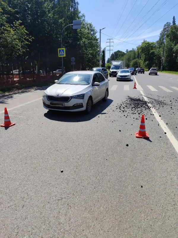 Наезд на мужчину на пешеходном переходе в Ижевске Наезд на мужчину на пешеходном переходе в Ижевске