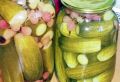 Как заготовить огурцы с крыжовником на зиму: секреты кулинаров