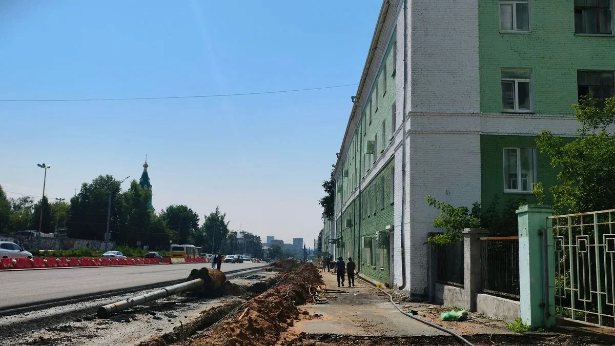 На улице Удмуртской начали сбор человеческих останков, обнаруженных в ходе реконструкции На улице Удмуртской начали сбор человеческих останков, обнаруженных в ходе реконструкции