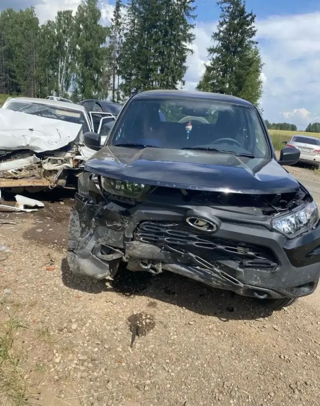 Пять человек пострадали в дорожной аварии на территории Дебесского района Пять человек пострадали в дорожной аварии на территории Дебесского района