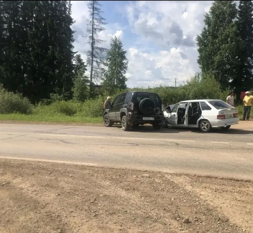 Пять человек пострадали в дорожной аварии на территории Дебесского района