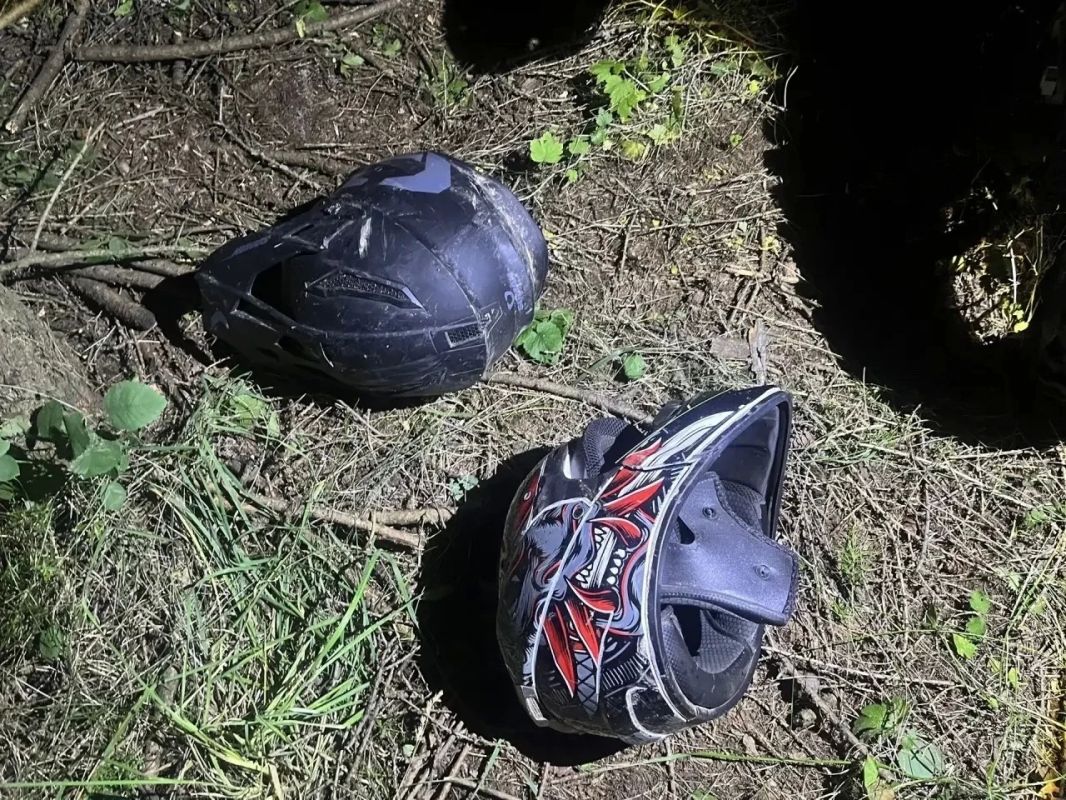 Школьница попала в больницу после опрокидывания питбайка в Удмуртии