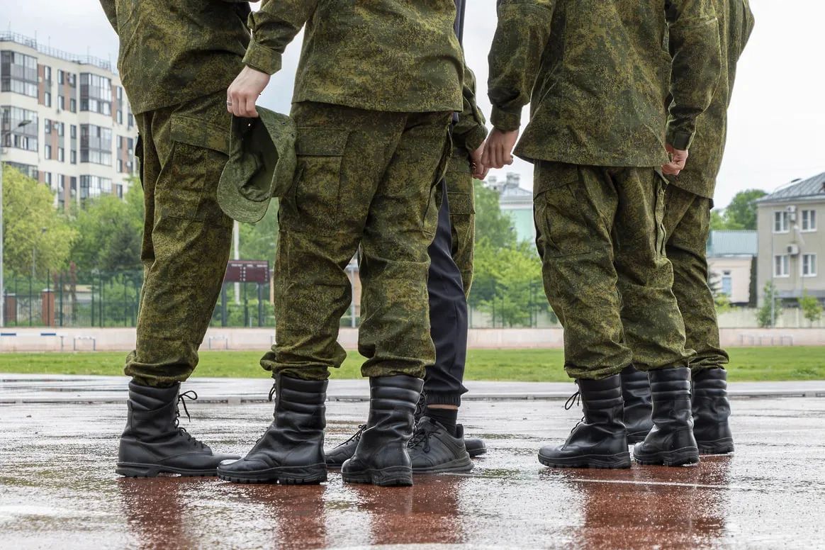 Очередную группу контрактников из Удмуртии направили на военную службу