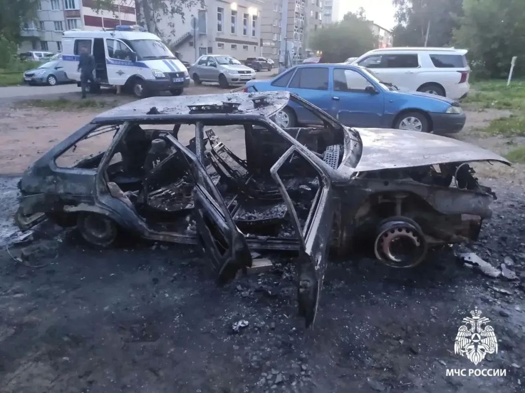 Два автомобиля горели за сутки в Удмуртии