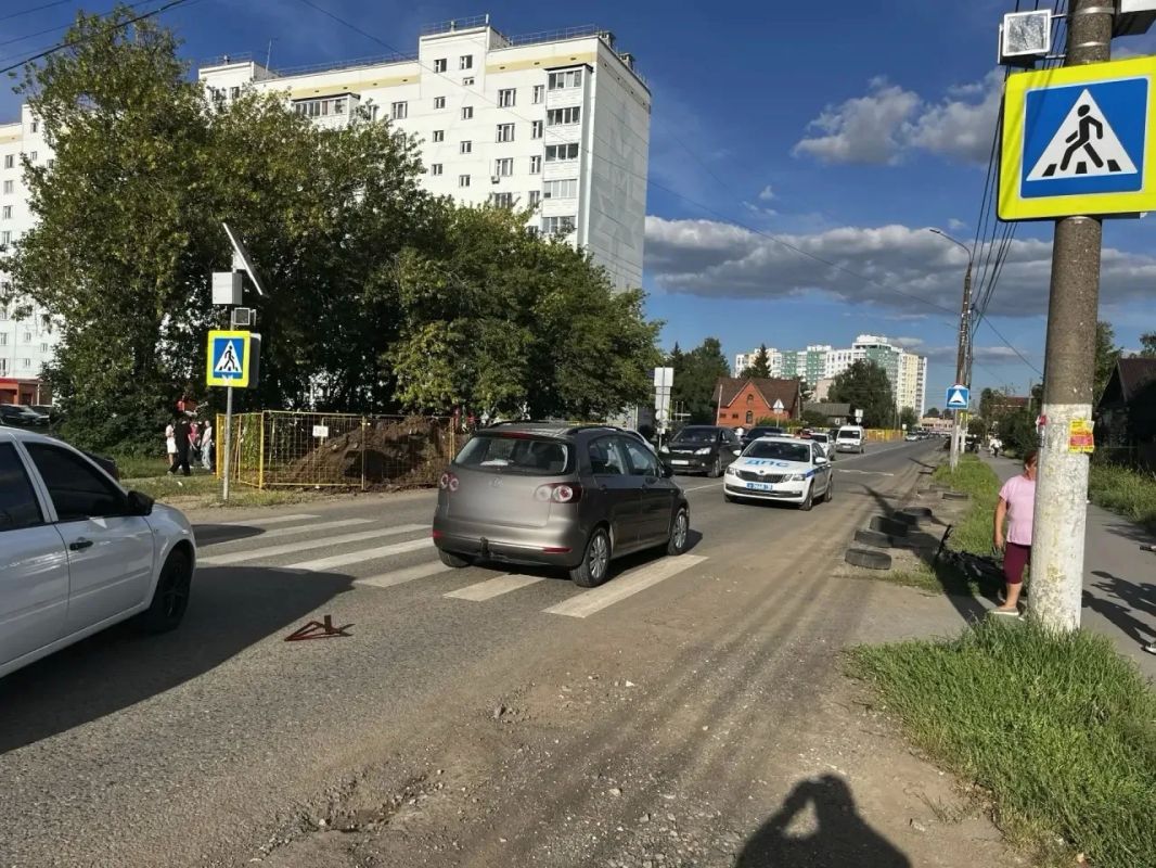 8-летний мальчик, пересекая переходный переход не спешившись, получил травмы в ДТП 8-летний мальчик, пересекая переходный переход не спешившись, получил травмы в ДТП