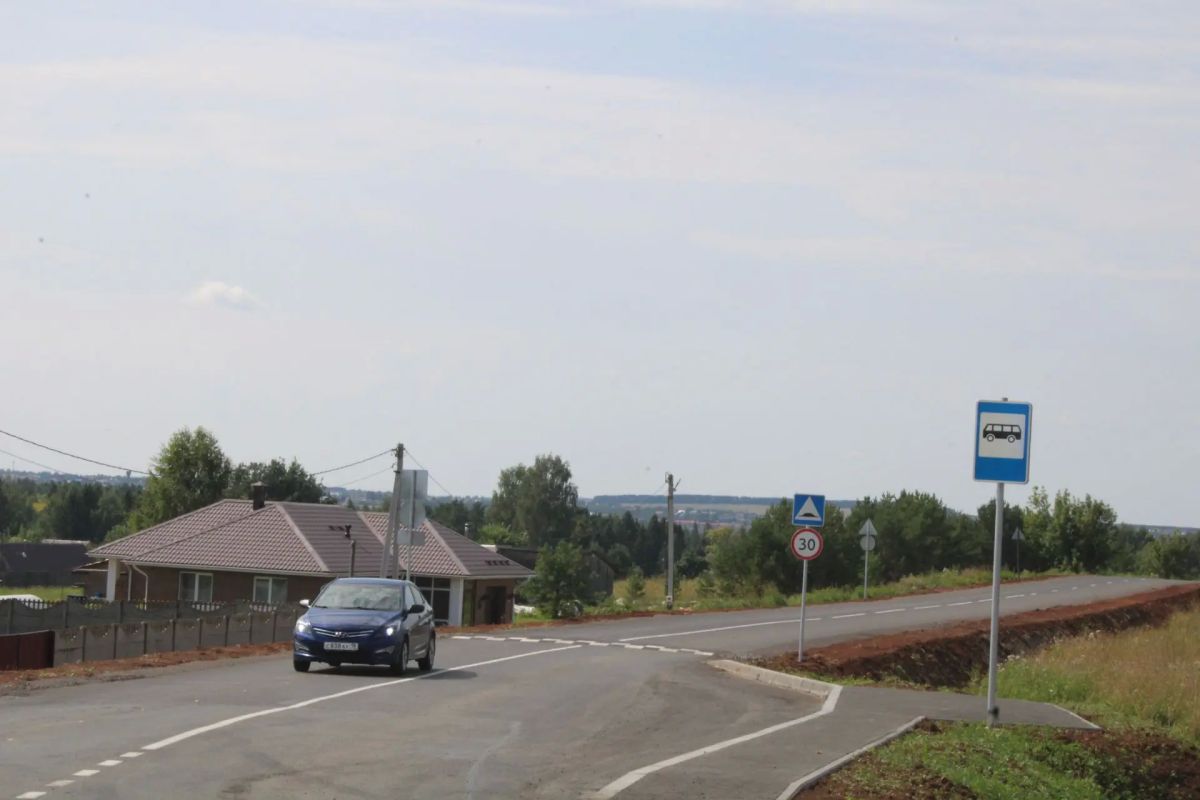 Дорогу Гольянский тракт - деревня Красный Кустарь в Завьяловском районе отремонтировали по нацпроекту «Инфраструктура для жизни» Дорогу Гольянский тракт - деревня Красный Кустарь в Завьяловском районе отремонтировали по нацпроекту «Инфраструктура для жизни»