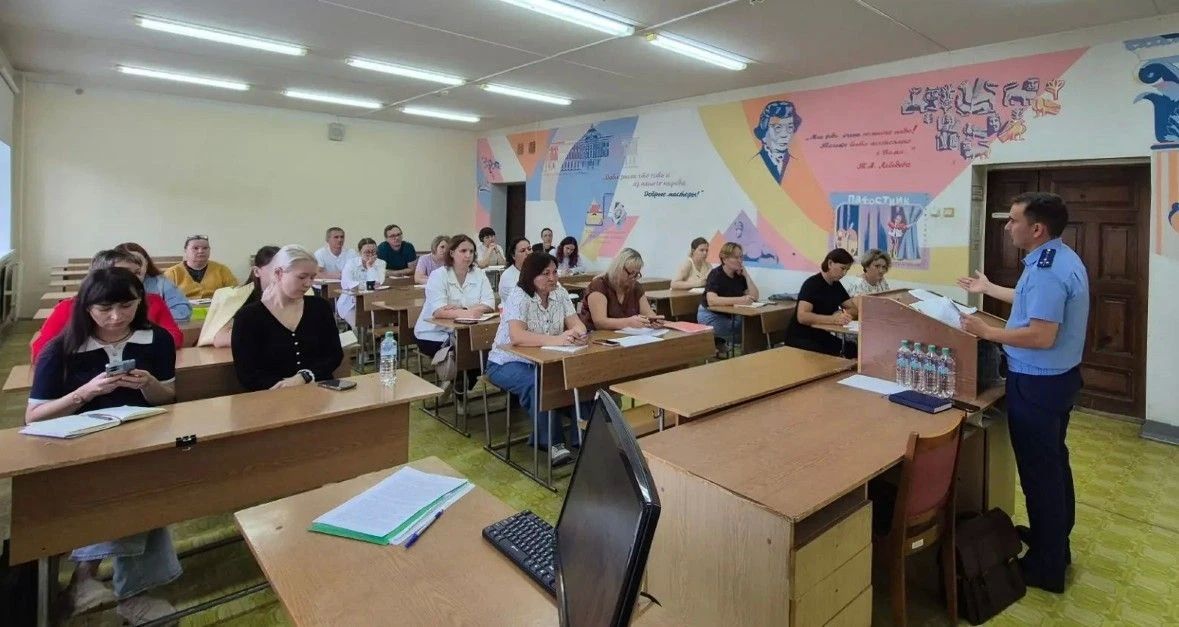 ВОПРОСАМ СОБЛЮДЕНИЯ ЗАКОННОСТИ И ПОРЯДКА РАССМОТРЕНИЯ ОБРАЩЕНИЙ ГРАЖДАН — ОСОБОЕ ВНИМАНИЕ
