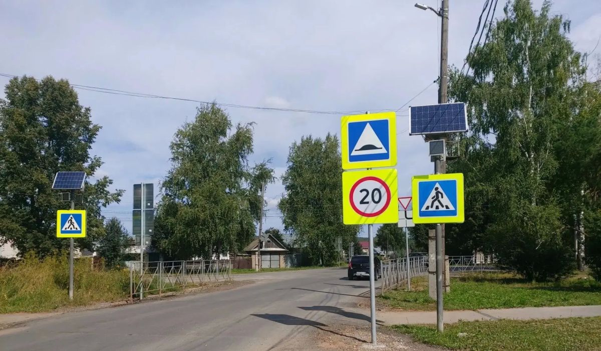 В Можге завершен ремонт дорог и тротуаров около социальных объектов В Можге завершен ремонт дорог и тротуаров около социальных объектов