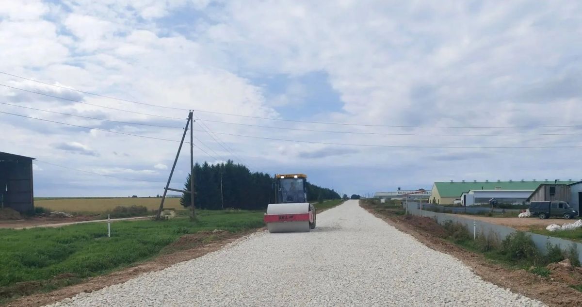 В Вавожском районе продолжается строительство новой асфальтированной дороги, которая соединит деревни Макарово и Большое Волково В Вавожском районе продолжается строительство новой асфальтированной дороги, которая соединит деревни Макарово и Большое Волково
