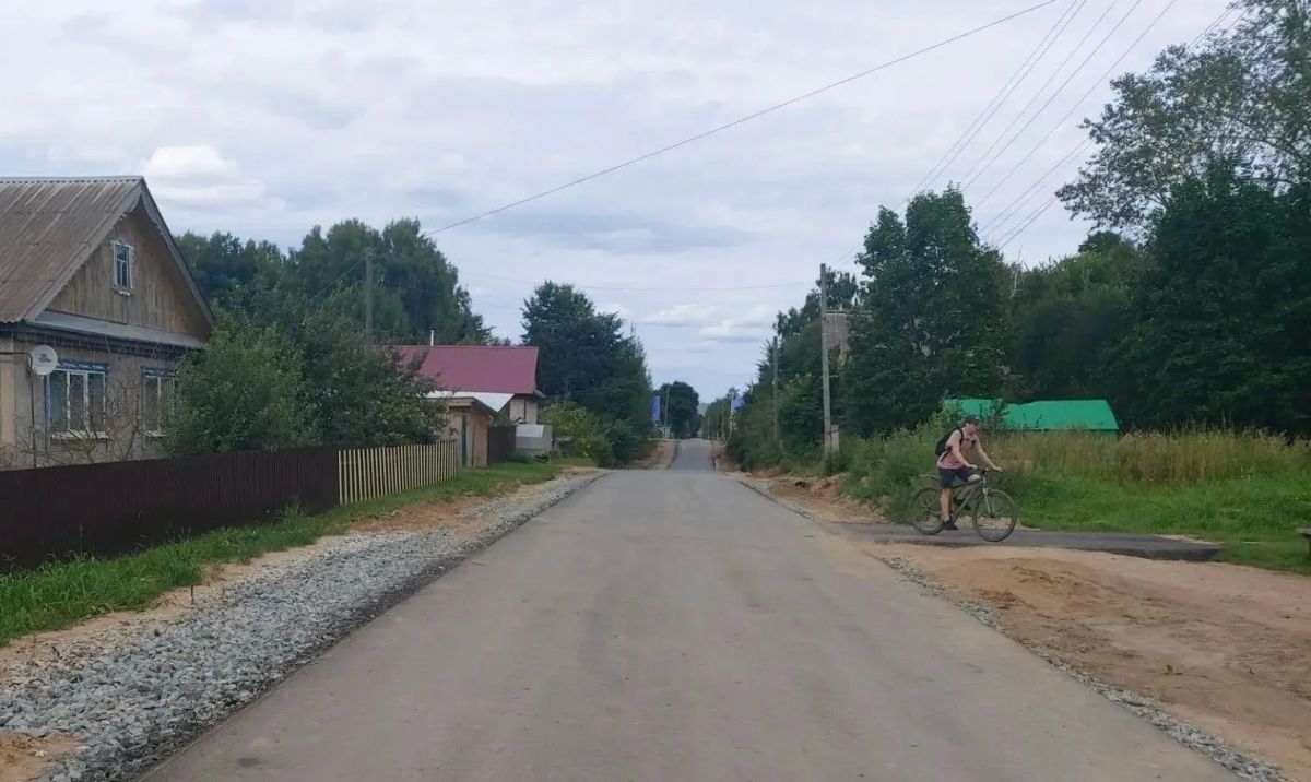 В Вавожском районе продолжается строительство новой асфальтированной дороги, которая соединит деревни Макарово и Большое Волково В Вавожском районе продолжается строительство новой асфальтированной дороги, которая соединит деревни Макарово и Большое Волково