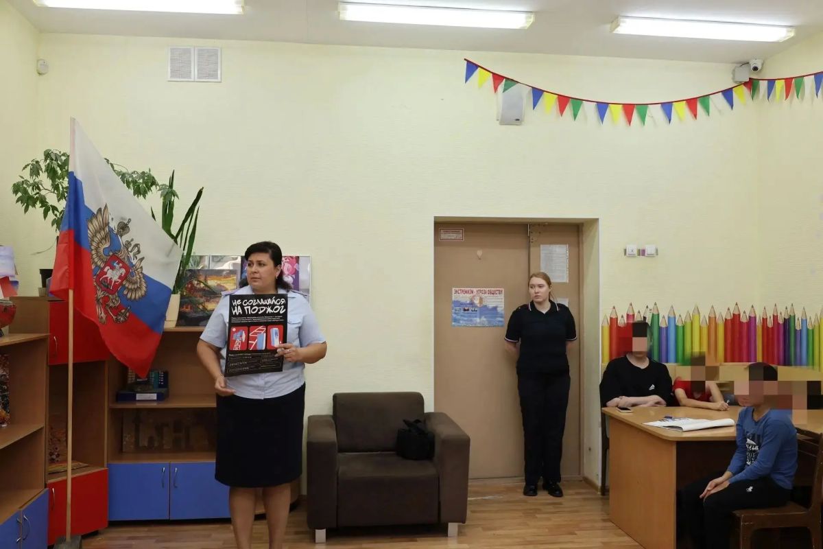 В Удмуртии полицейские и общественники провели встречу с детьми В Удмуртии полицейские и общественники провели встречу с детьми