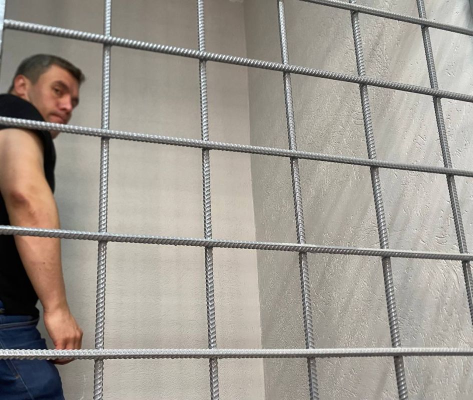 Кандидат в депутаты Госдумы от КПРФ по группе Удмуртии и Пермского края Николай Бондаренко заявил, что его задержала полиция
