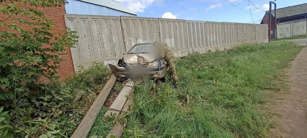 14-летний водитель питбайка в с. Первоймайский получил травмы в ДТП 14-летний водитель питбайка в с. Первоймайский получил травмы в ДТП
