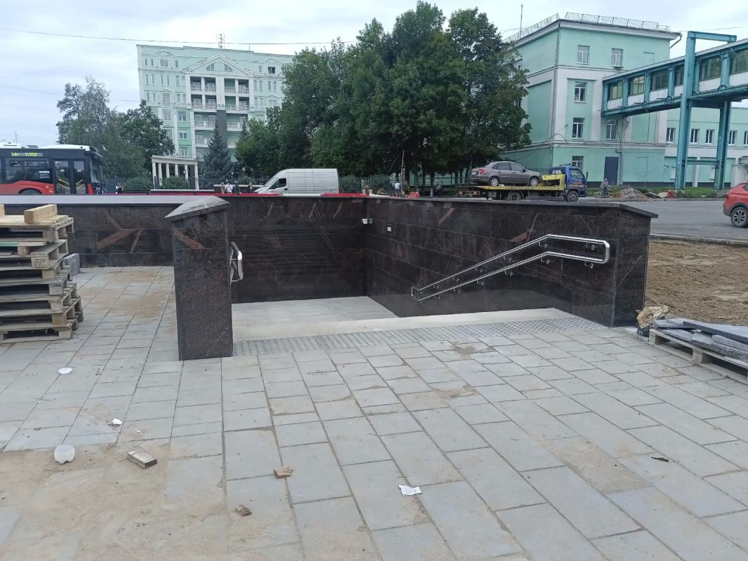 Один из долгостроев Ижевска — пешеходный переход у УдГУ — сдали в эксплуатацию