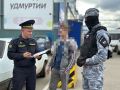Судебные приставы изъяли автомобили алиментщиков в Удмуртии с парковок ТЦ